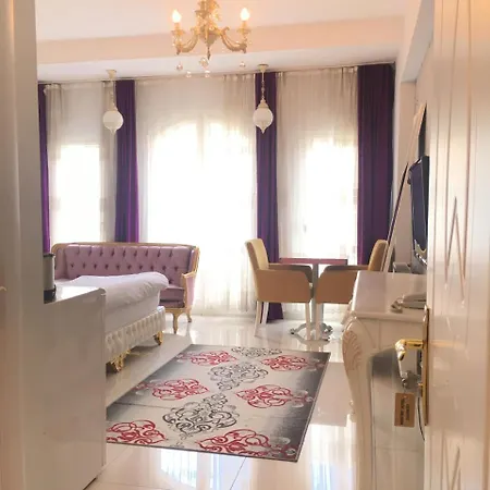 Montino Hotel